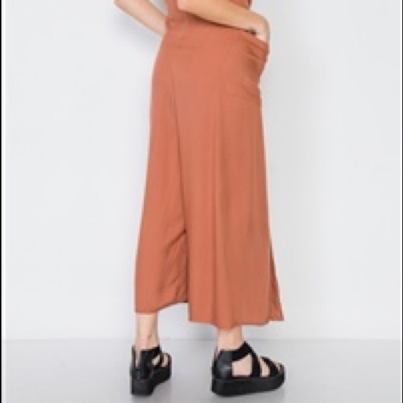 Romper - Picture 3 of 8